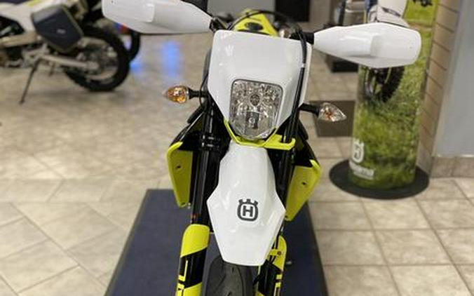 2024 Husqvarna® 701 Supermoto