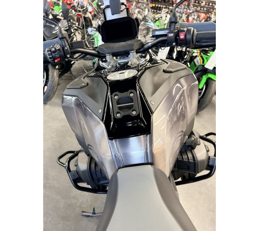 2026 BMW R 1300 GS Adventure Triple Black