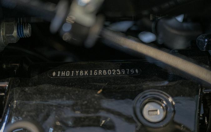 2024 Harley-Davidson Softail Heritage Classic Cruiser FLHCS