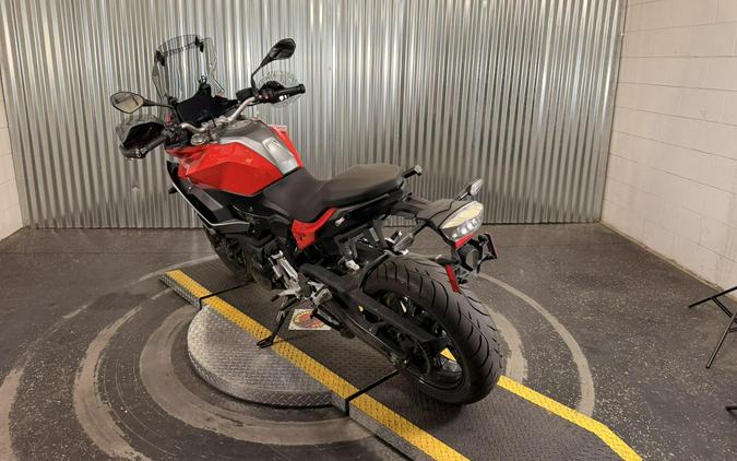 2021 BMW F 900 XR