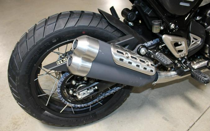 2026 Triumph Scrambler 400 XC Storm Grey