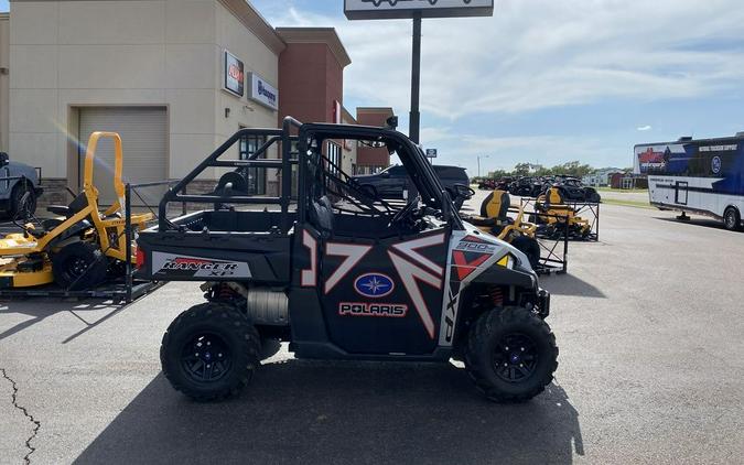 2019 Polaris® Ranger XP® 900 EPS Premium Silver Pearl