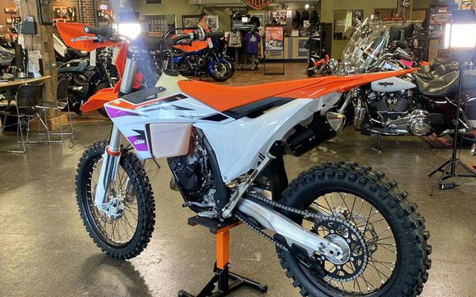 2024 KTM XC 125