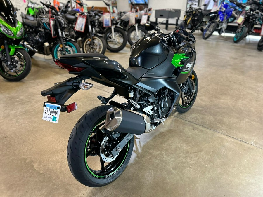 2023 Kawasaki Ninja 400