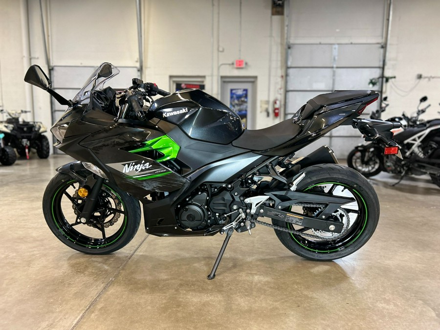 2023 Kawasaki Ninja 400