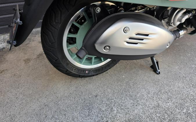 2027 Vespa GTS 310 80th Anniversary