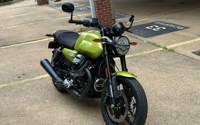 2026 Moto Guzzi V7 Sport