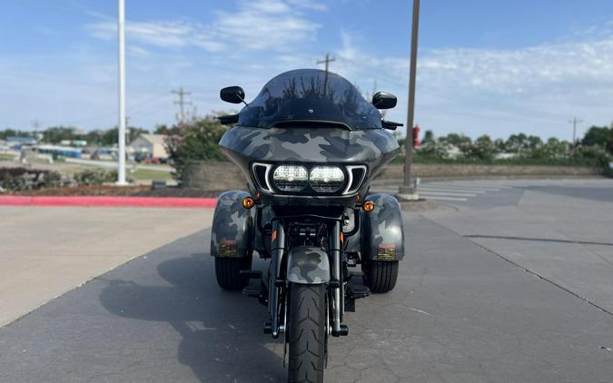 2025 Harley-Davidson® FLTRT Road Glide® 3 CUSTOM CAMO WRAP 855279