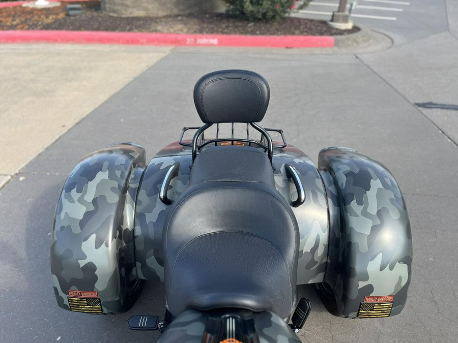 2025 Harley-Davidson® FLTRT Road Glide® 3 CUSTOM CAMO WRAP 855279