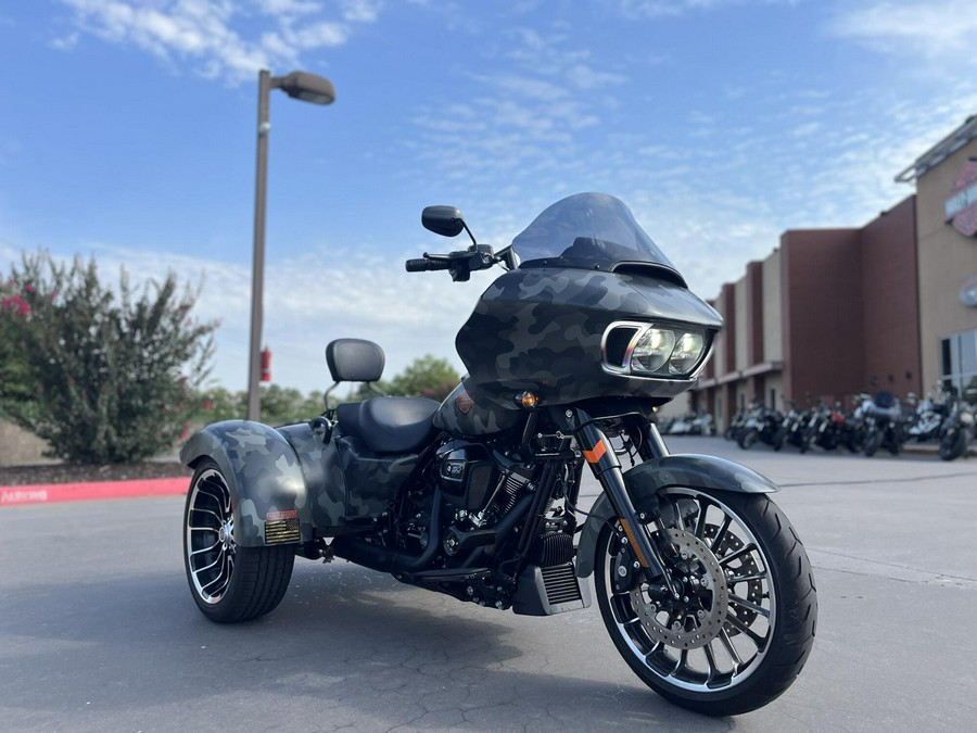 2025 Harley-Davidson® FLTRT Road Glide® 3 CUSTOM CAMO WRAP 855279