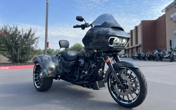 2025 Harley-Davidson® FLTRT Road Glide® 3 CUSTOM CAMO WRAP 855279
