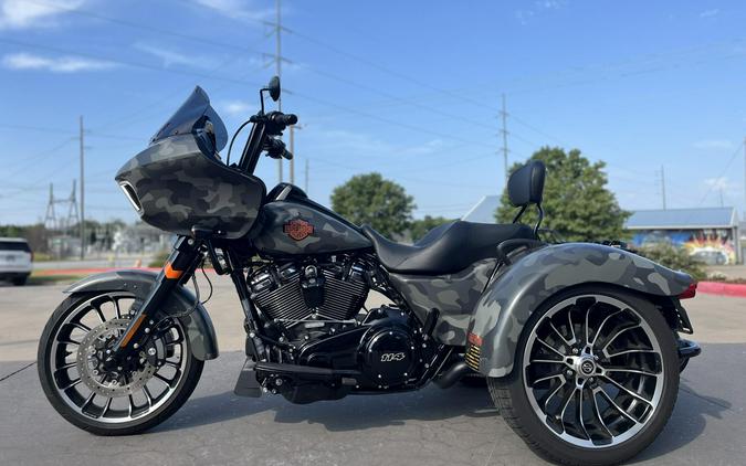 2025 Harley-Davidson® FLTRT Road Glide® 3 CUSTOM CAMO WRAP 855279