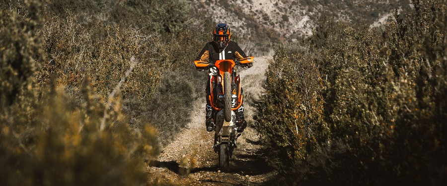 2027 KTM 690 Enduro R