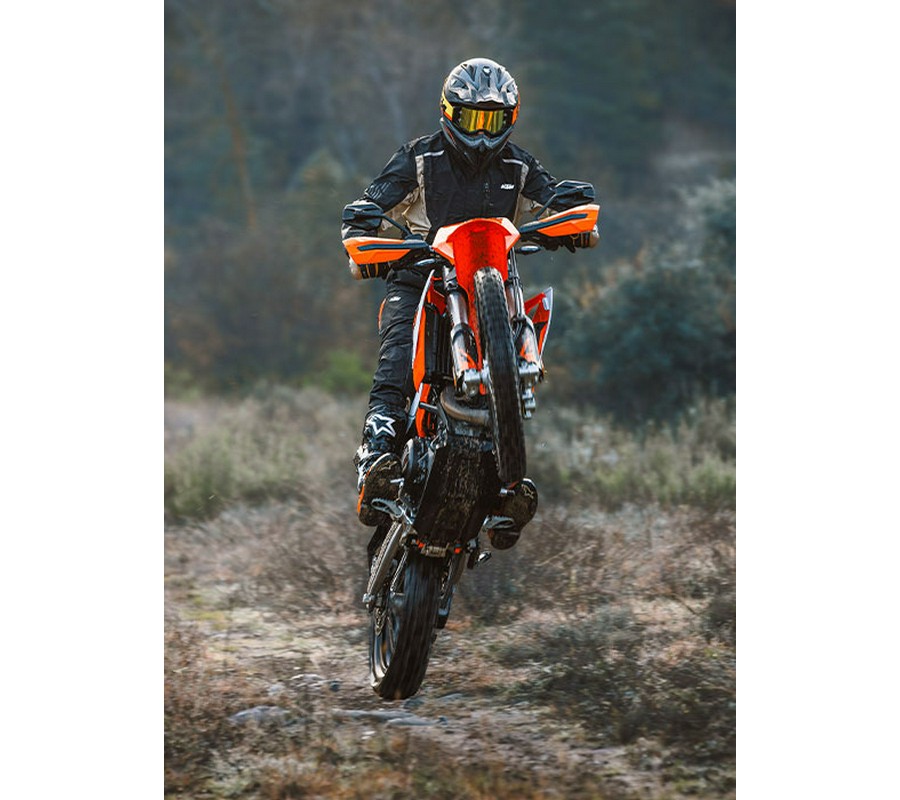 2027 KTM 690 Enduro R