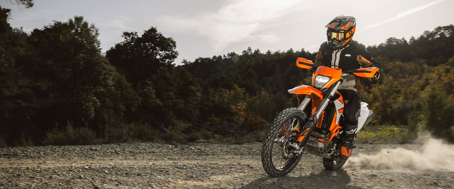 2027 KTM 690 Enduro R