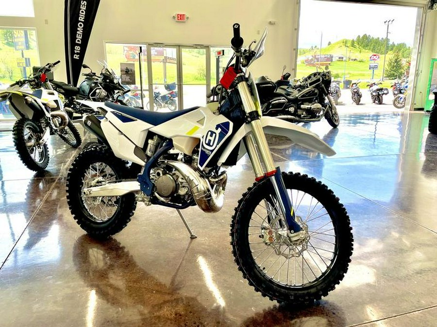 2022 Husqvarna® TX 300i