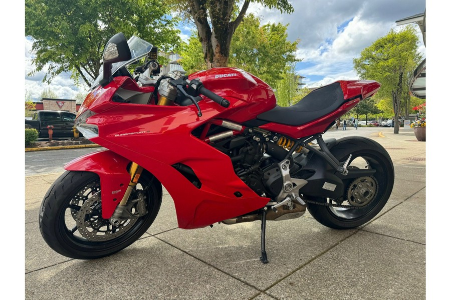 2019 Ducati SuperSport S Red