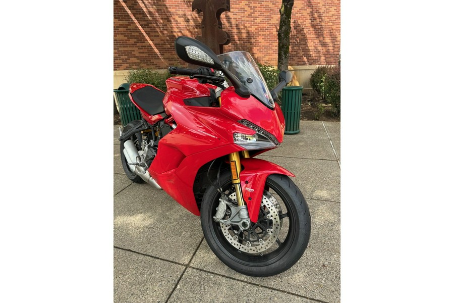 2019 Ducati SuperSport S Red