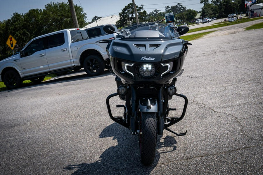 2024 Indian Motorcycle® Challenger® Elite Charcoal Candy/Black Candy