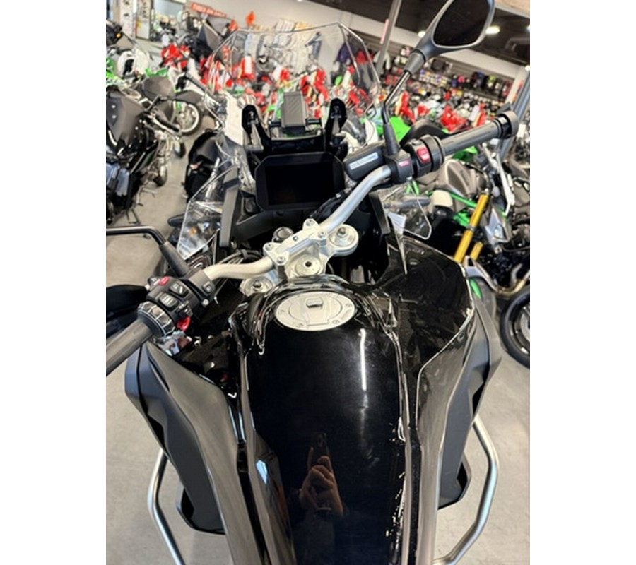 2026 BMW F 900 GS Adventure Black Storm Metallic