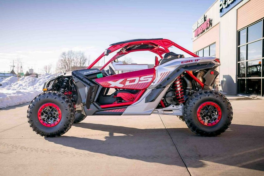 2025 Can-Am® Maverick X3 X DS Turbo RR With Smart-Shox Fiery Red & Hyper Silver