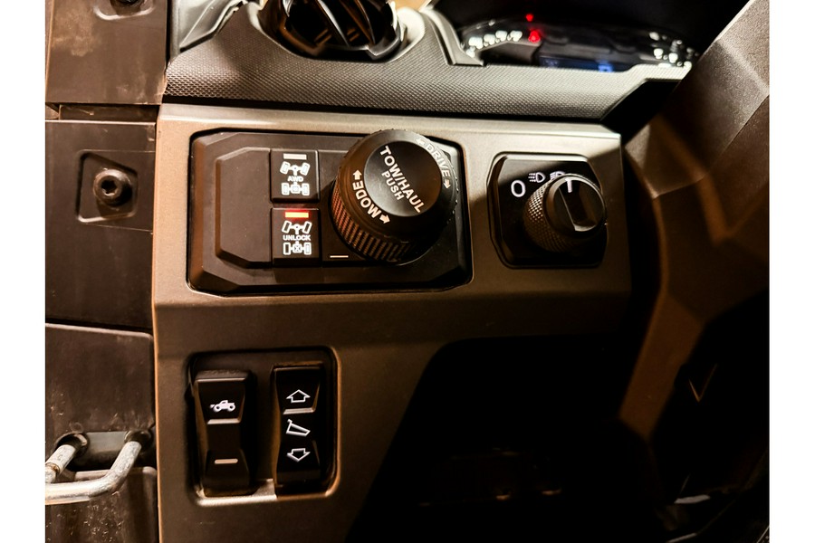 2024 Polaris RANGER CREW XD 1500 NORTHSTAR ULT - S. RED Ultimate