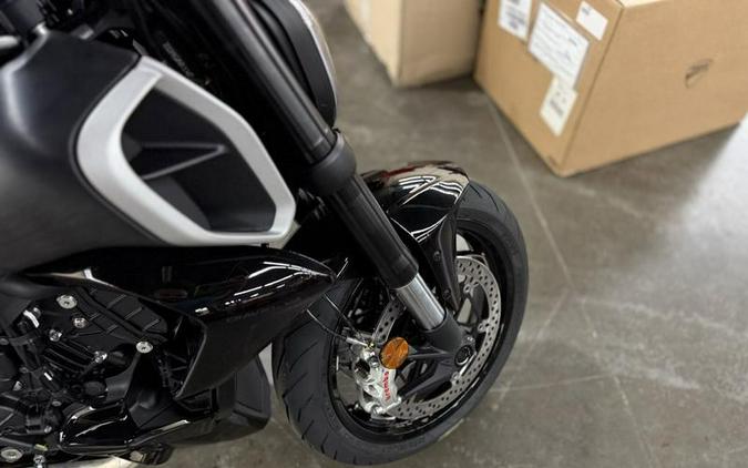 2025 Ducati Diavel V4 Thrilling Black