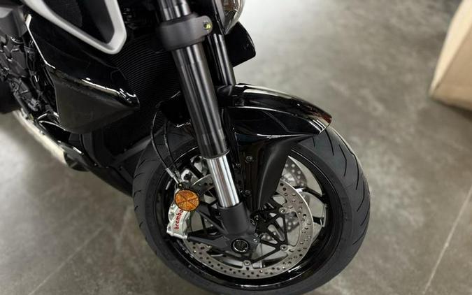 2025 Ducati Diavel V4 Thrilling Black