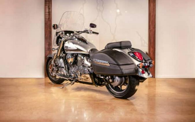 2019 SUZUKI BOULEVARD C90T