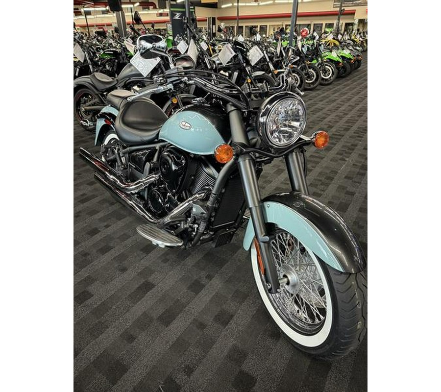 2025 Kawasaki Vulcan® 900 Classic