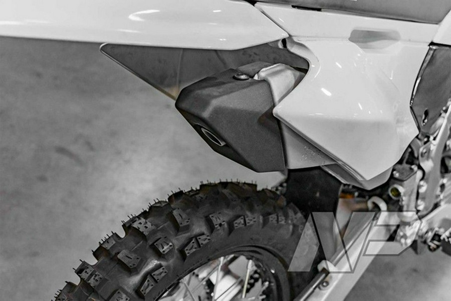 2027 Kawasaki KLX140R