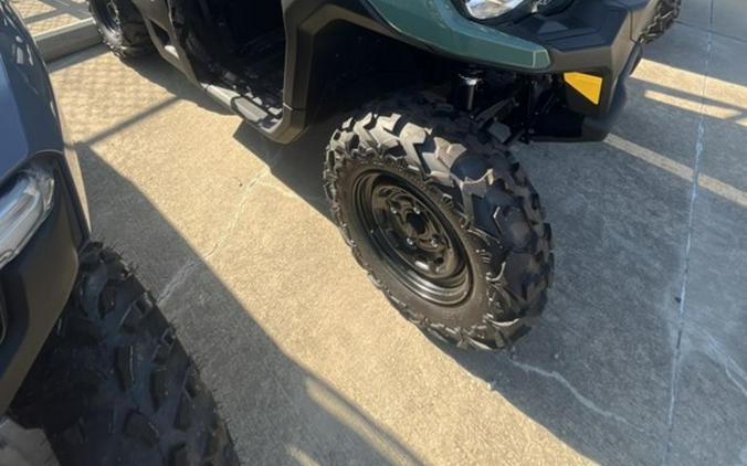 2026 Can-Am Defender HD7