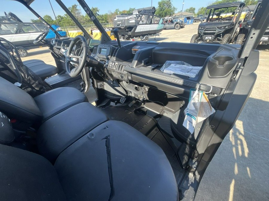 2026 Can-Am Defender HD7