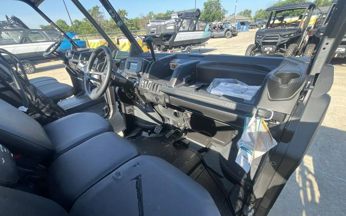 2026 Can-Am Defender HD7