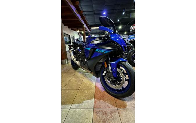 2024 Yamaha YZF-R1