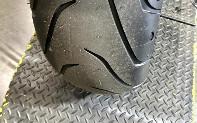 Harley-Davidson® Fat Boy® 2026 FLFB 84681640 BRILLIANT RED W/ PINSTRIPE