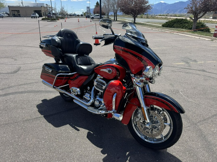 2016 Harley-Davidson® CVO™ Limited