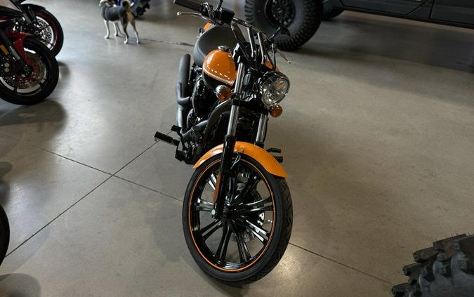 2021 Kawasaki Vulcan® 900 Custom