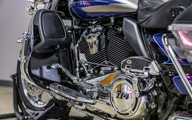 2017 Harley-Davidson® CVO ULTRA LIMITED