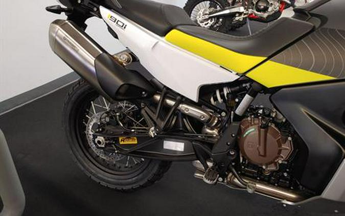 2023 Husqvarna Norden 901