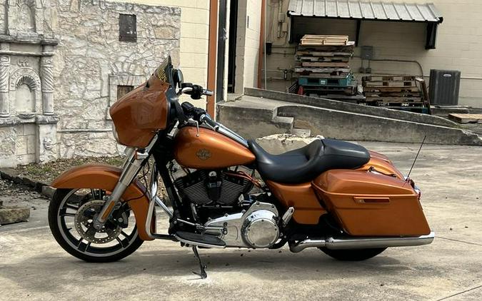 2016 Harley-Davidson® FLHX - Street Glide®