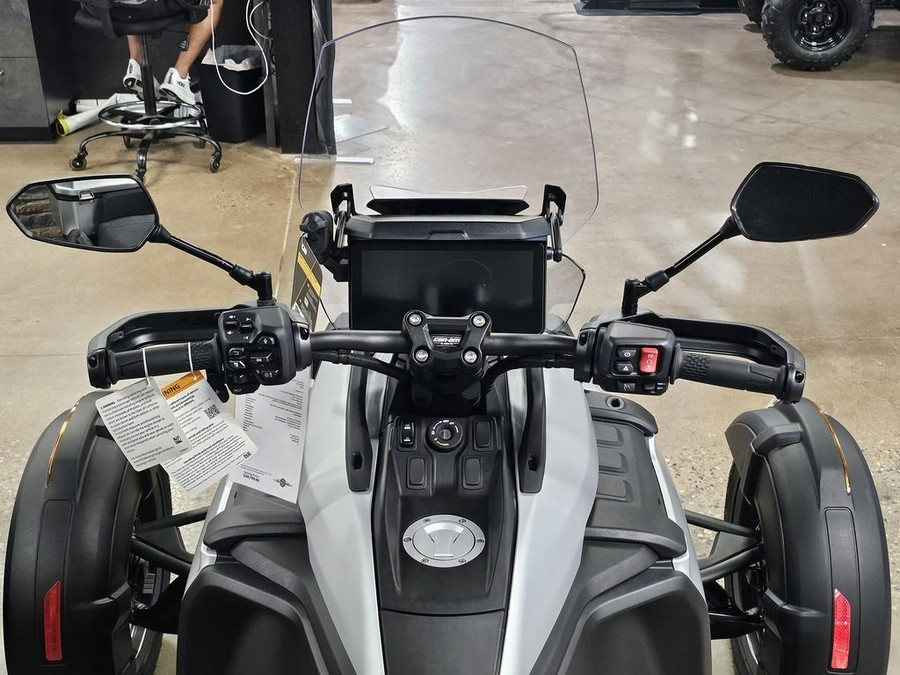 2025 Can-Am Canyon XT