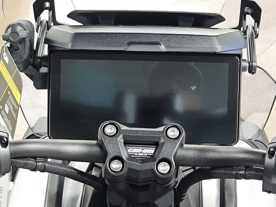 2025 Can-Am Canyon XT