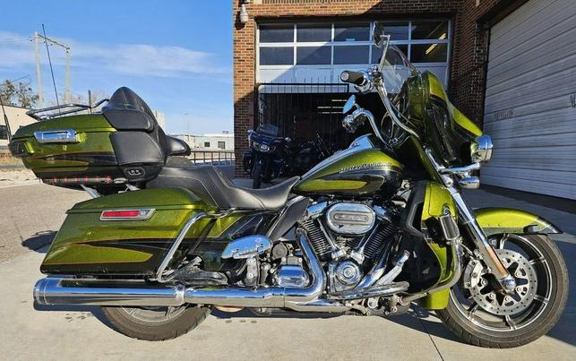 2017 Harley-Davidson Electra Glide® CVO™ Limited