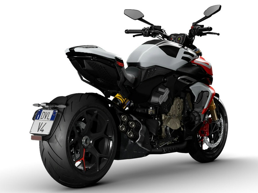 2026 Ducati Diavel V4 RS