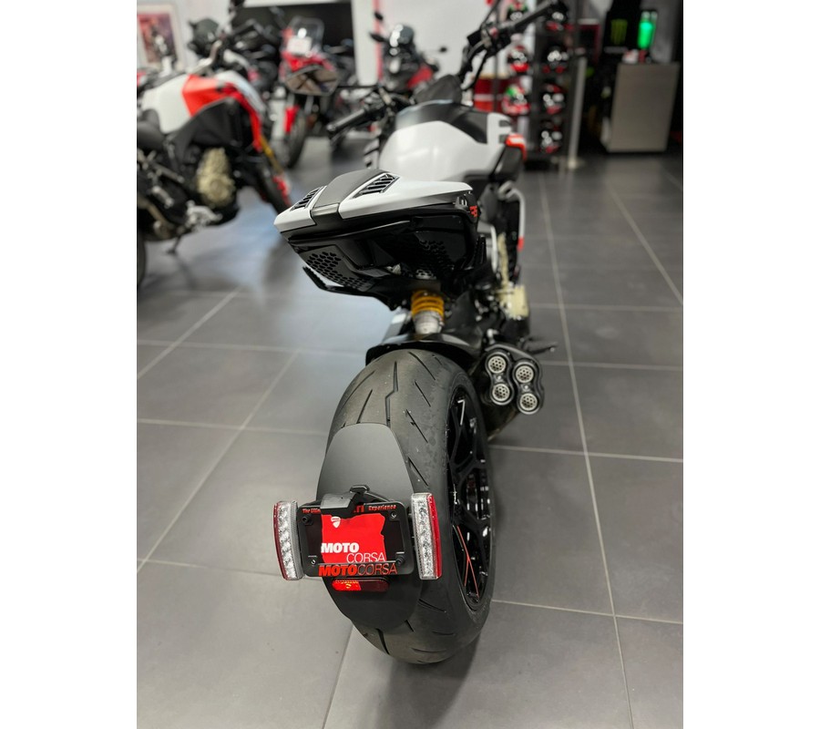 2026 Ducati Diavel V4 RS