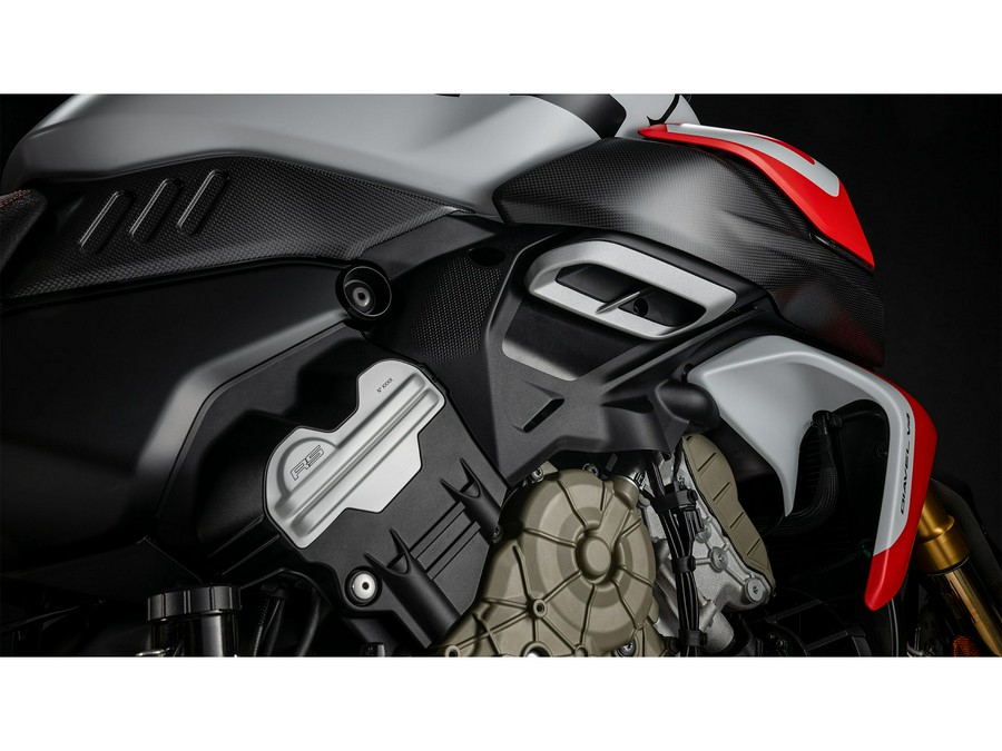 2026 Ducati Diavel V4 RS