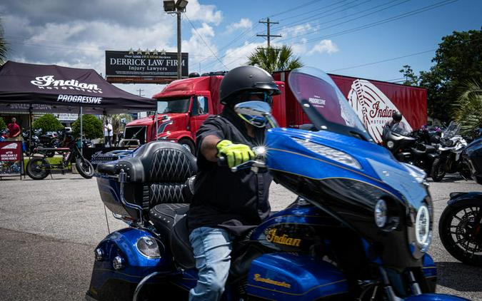 2024 Indian Motorcycle® Pursuit® Dark Horse® Springfield Blue