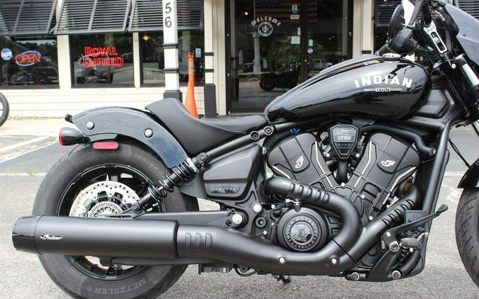 2025 Indian Motorcycle® Sport Scout® Limited +Tech Black Metallic