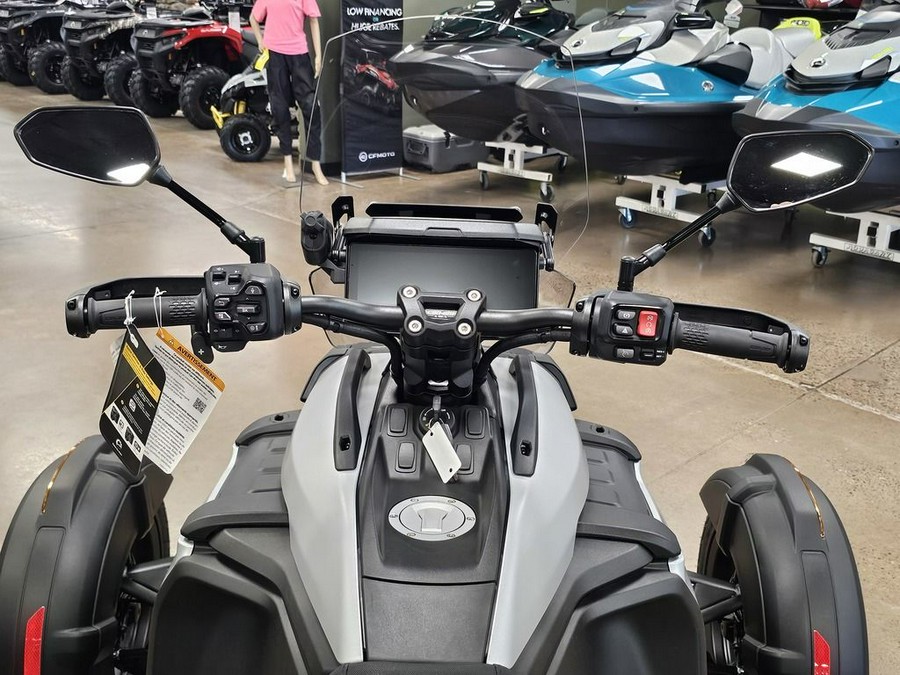 2025 Can-Am Canyon Base